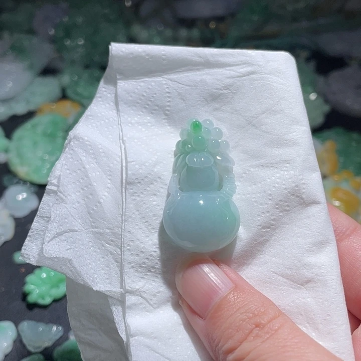颈饰未镶嵌翡翠天