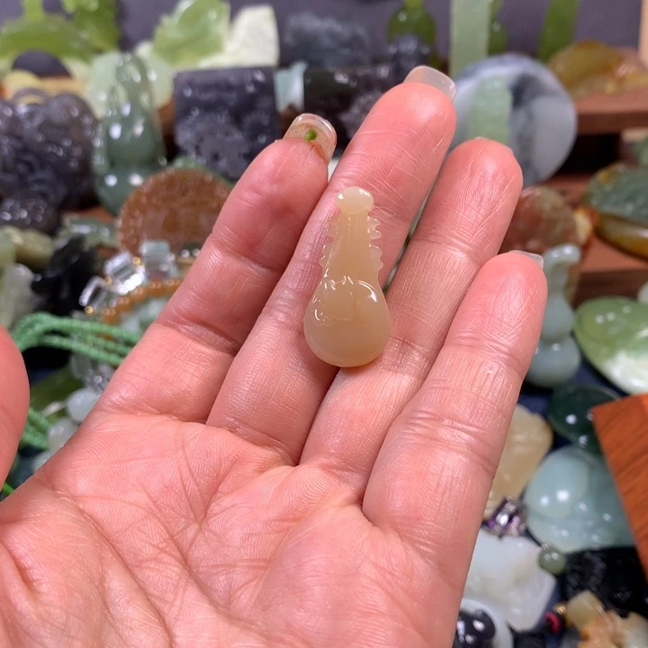 和田玉未镶嵌吊坠(不含链)吊坠