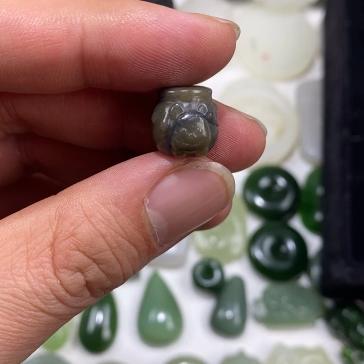 和田玉（糖玉）未镶嵌车挂