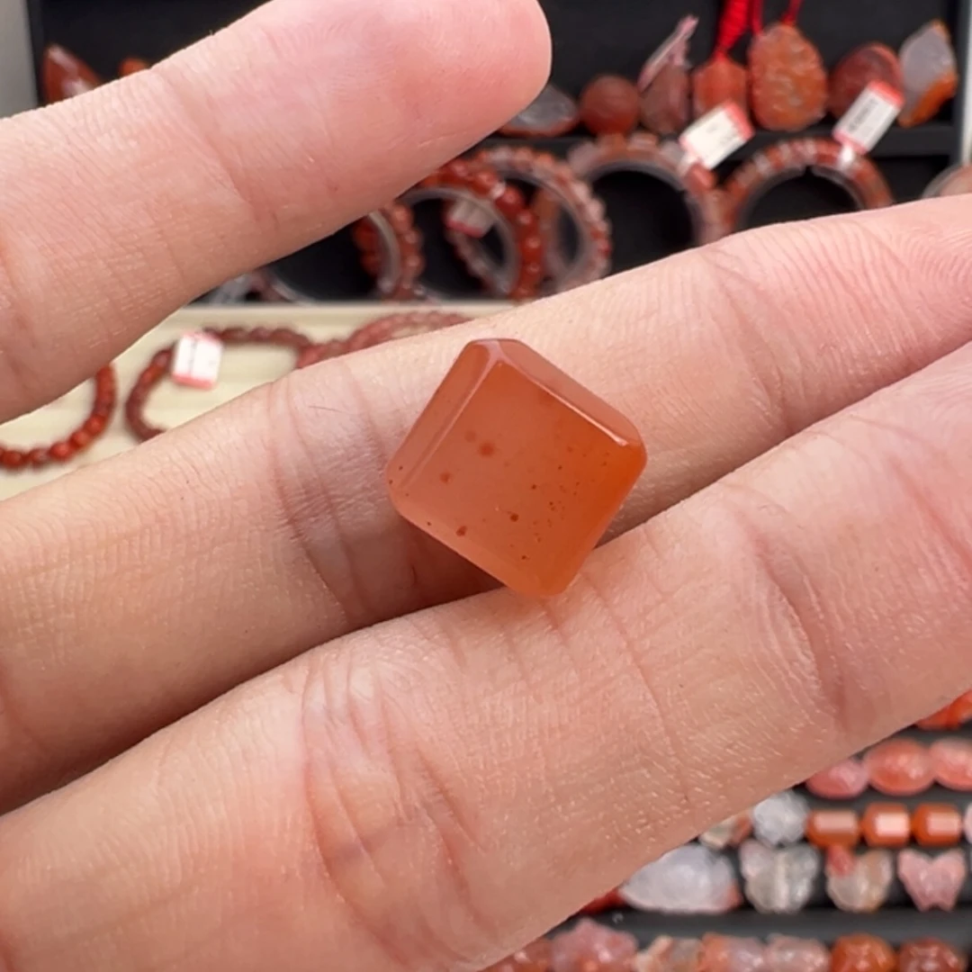 南红玛瑙未镶嵌颈饰方糖