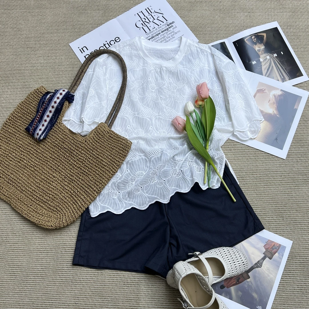 【花影闲时】法式度假风提花镂空宽松上衣短袖短裤套装-SS0322592