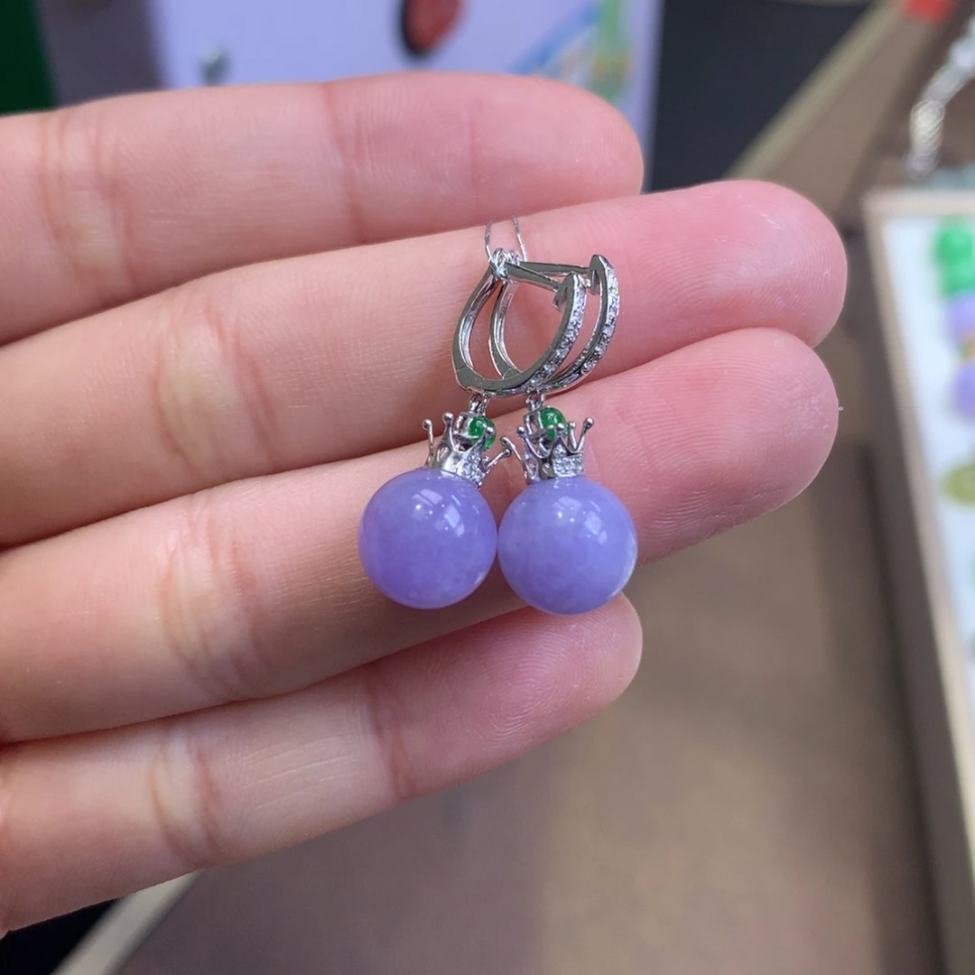 翡翠18K金镶嵌颈饰翡翠