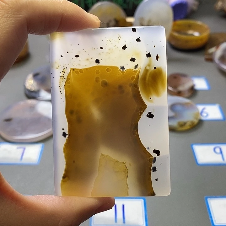 玛瑙/玉髓未镶嵌珠宝半成品47