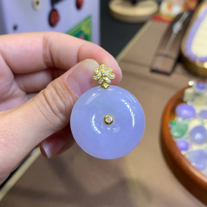 颈饰18K金镶嵌翡翠翡翠