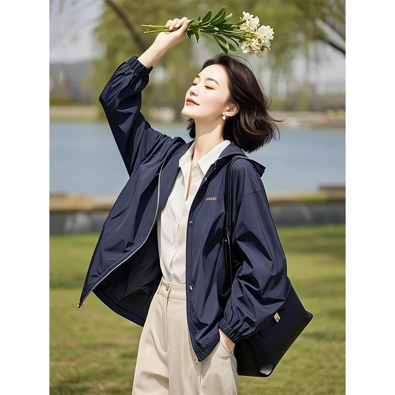 2025春季韩式新款慵懒风藏蓝色设计感连帽夹克短外套女高级感上衣