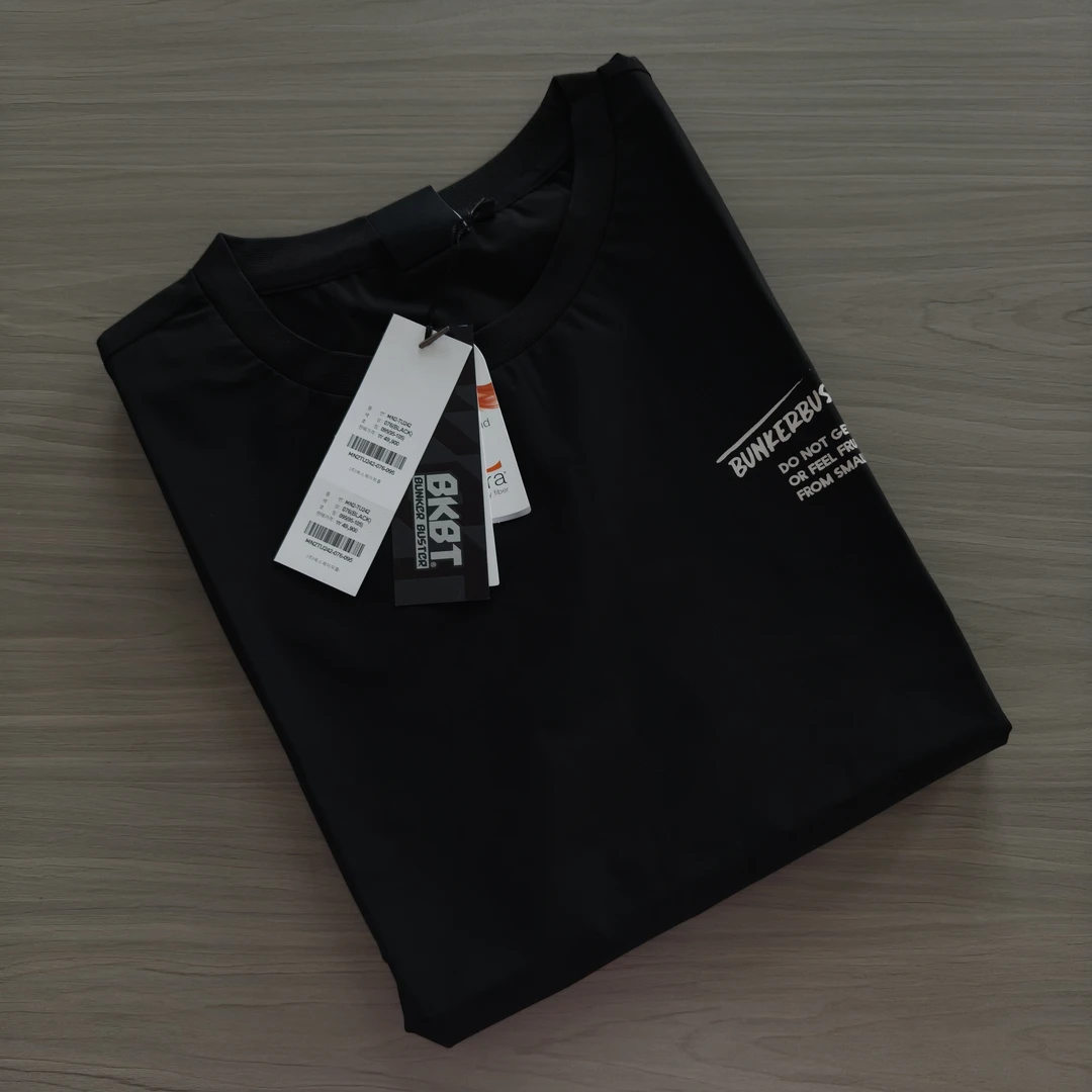 外贸出口夏季男士速干透气科技短袖适合跑步健身休闲穿着上衣