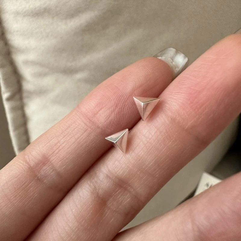 925银耳饰 李桢航器品牌s925银基础款三角形耳钉