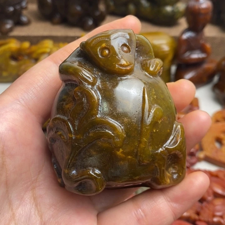 蛇纹石玉未镶嵌颈饰53