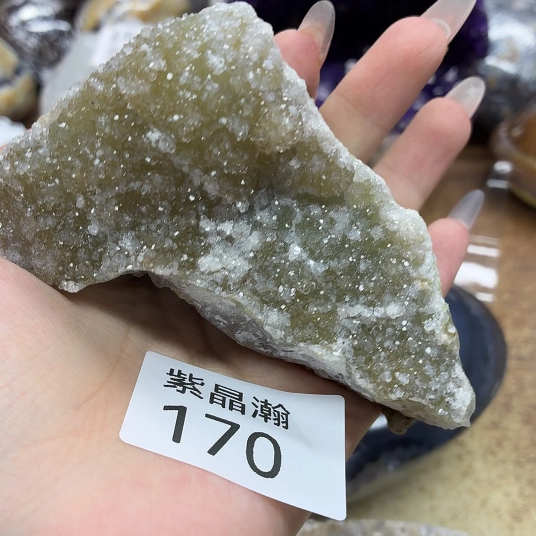 未镶嵌水晶大型摆件（非配饰）