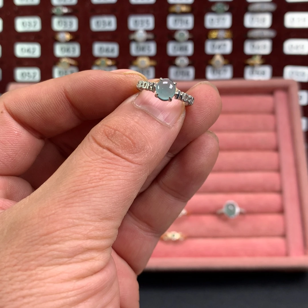 S***~翡翠未镶嵌戒指577