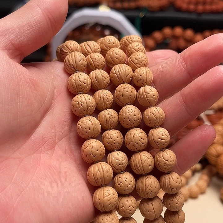 文玩核桃把件观*在桃核