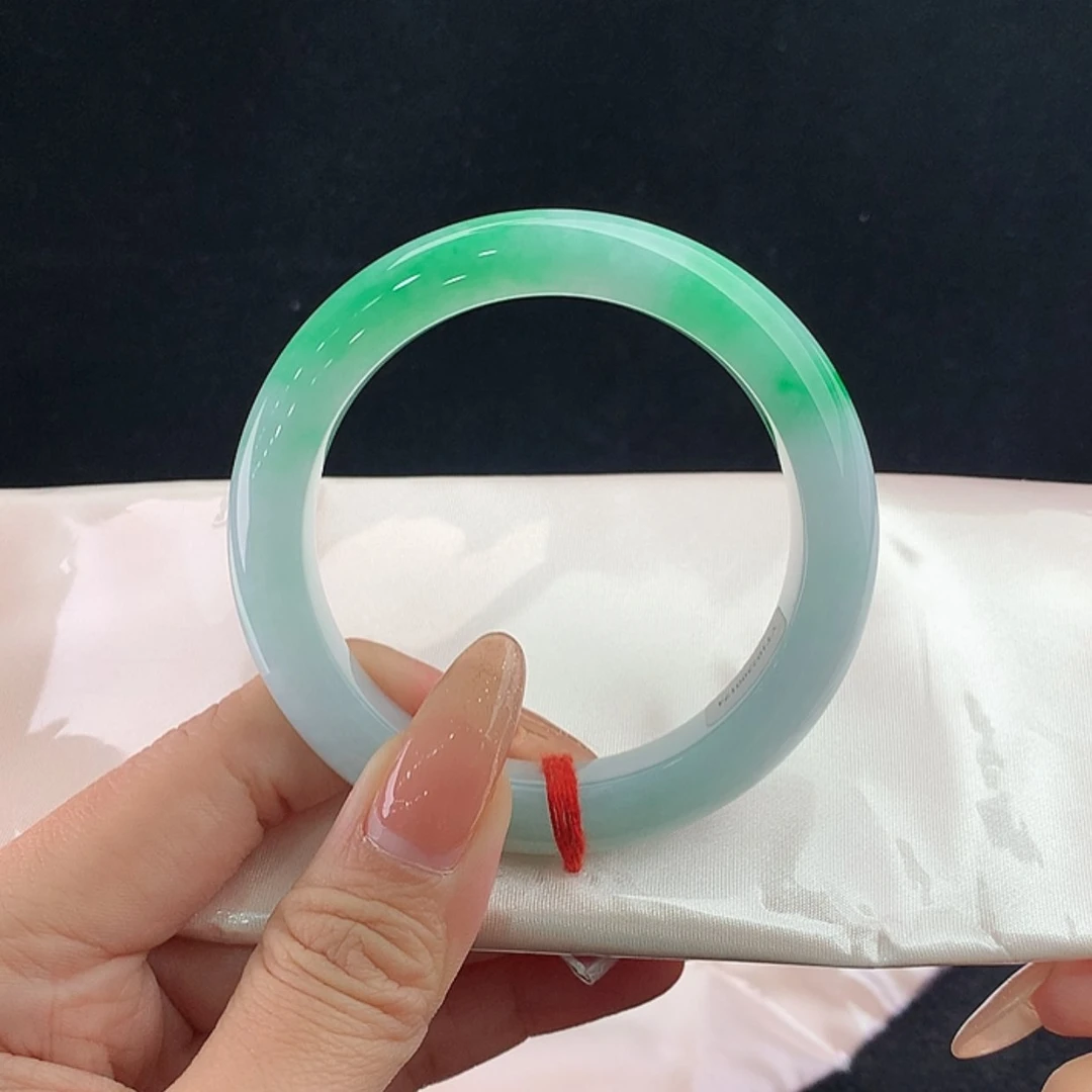 【闪购商品】未镶嵌手镯翡翠正56.6