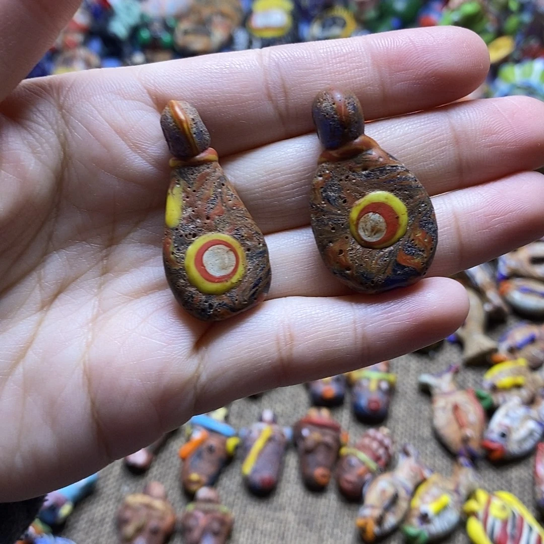 颈饰琉璃靶心老卡子随机一个05