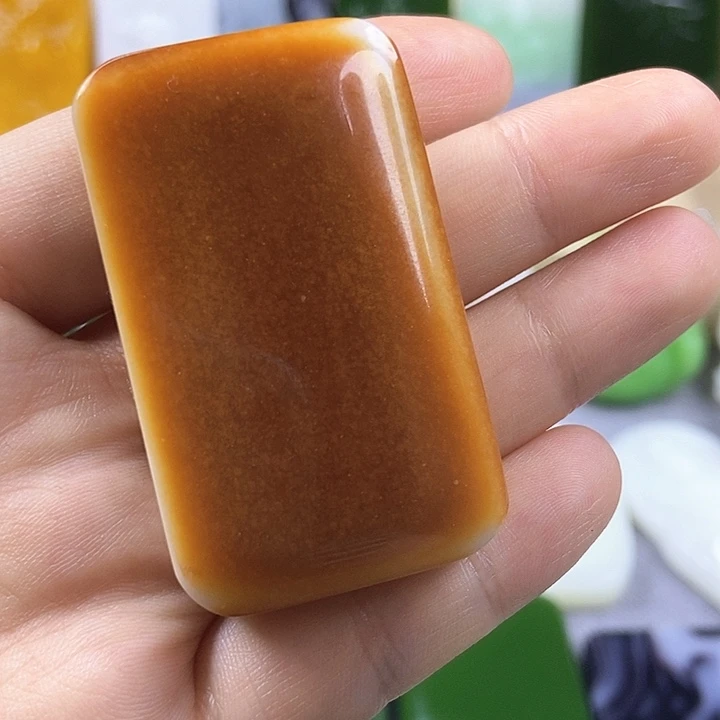 和田玉（糖玉）未镶嵌颈饰