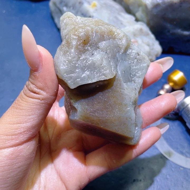 和田玉未镶嵌珠宝半成品