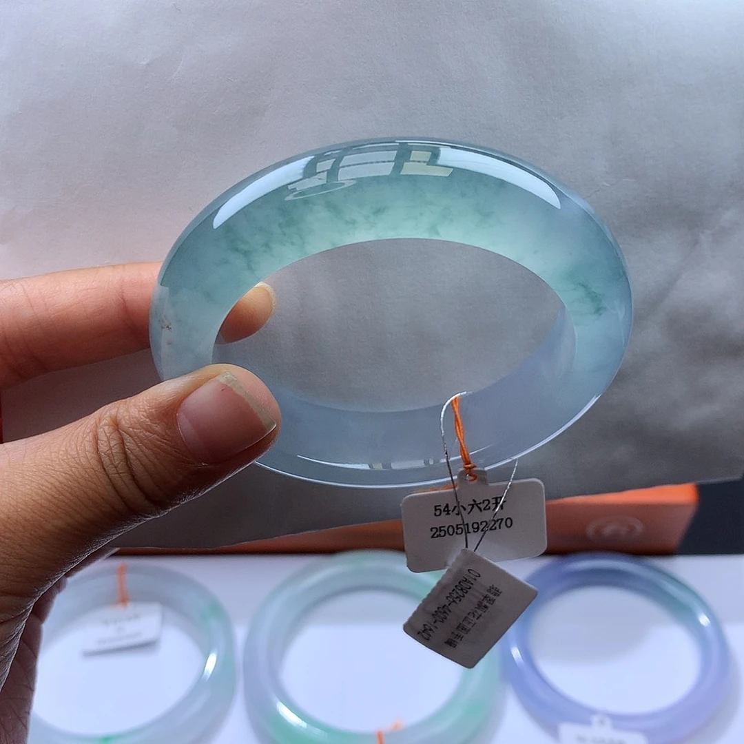 未镶嵌手镯翡翠轮胎飘花