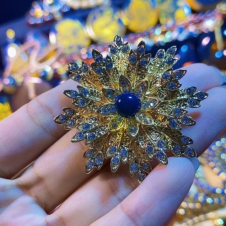 蓝珀未镶嵌珠宝奇石胸针