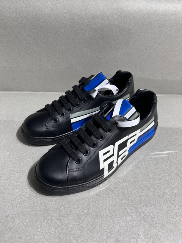全新未使用 Prada/普拉达 侧印logo板鞋男鞋 41.5码