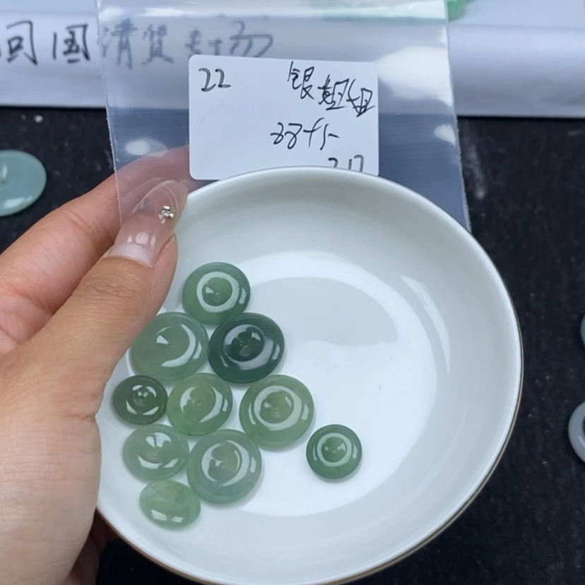 【闪购商品】翡翠颈饰未镶嵌银****活