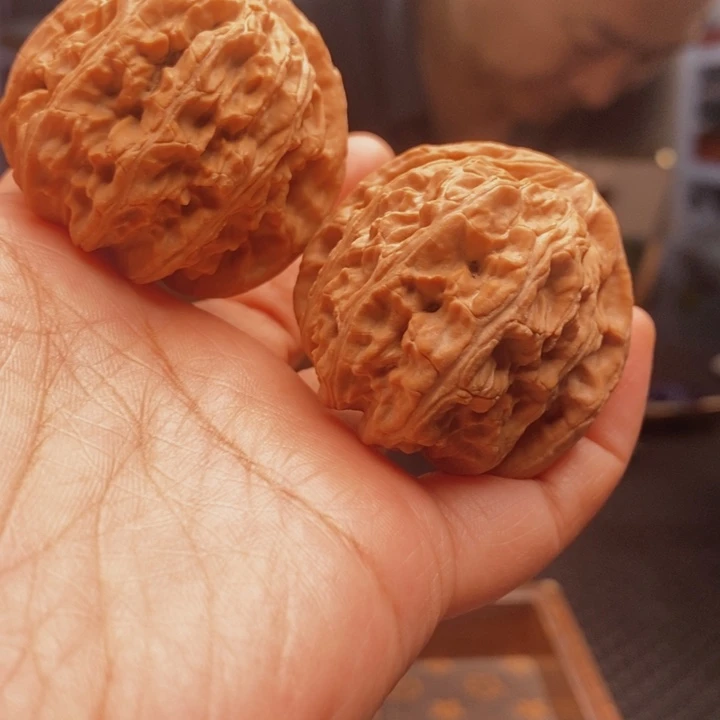 把件文玩核桃三角白42尺