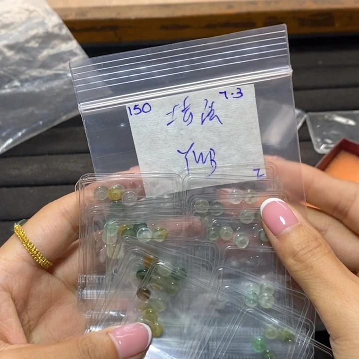 土***生定制翡翠未镶嵌不退