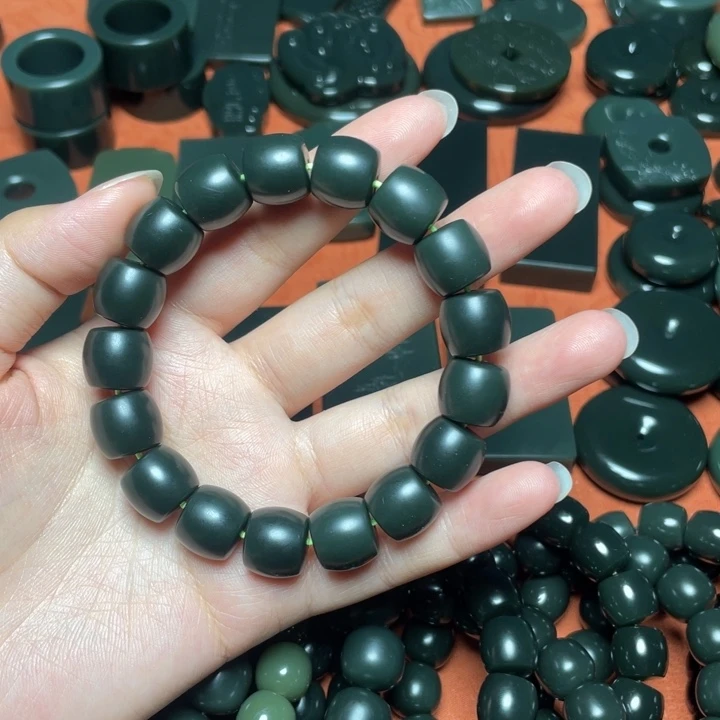 手链未镶嵌和田玉（青玉）