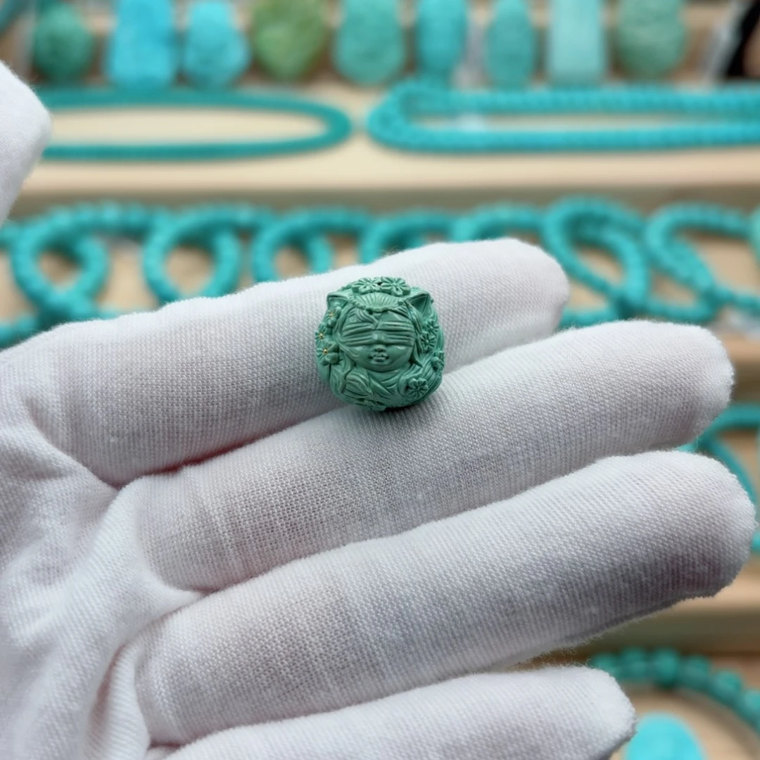 绿松石未镶嵌珠宝奇石