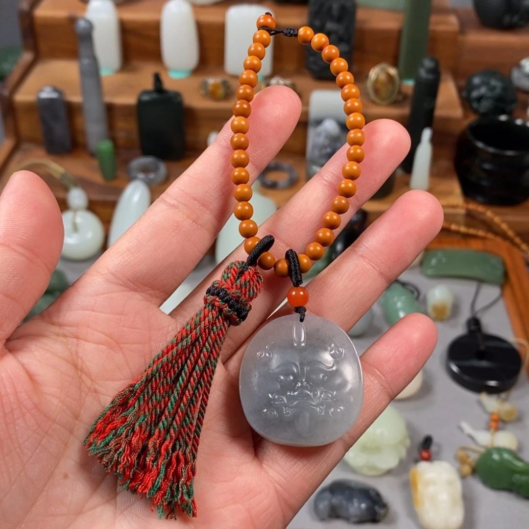 颈饰未镶嵌和田玉