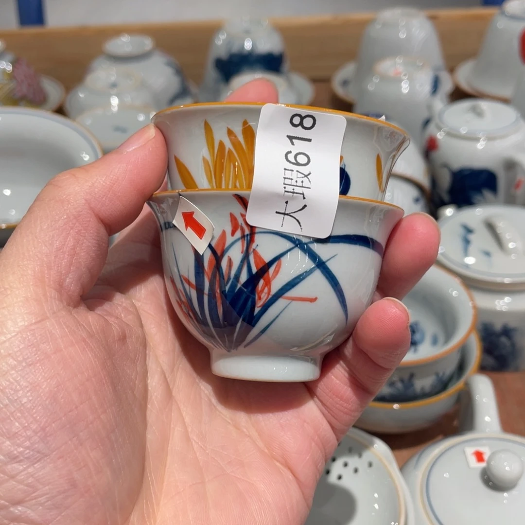 釉下手绘茶具微瑕