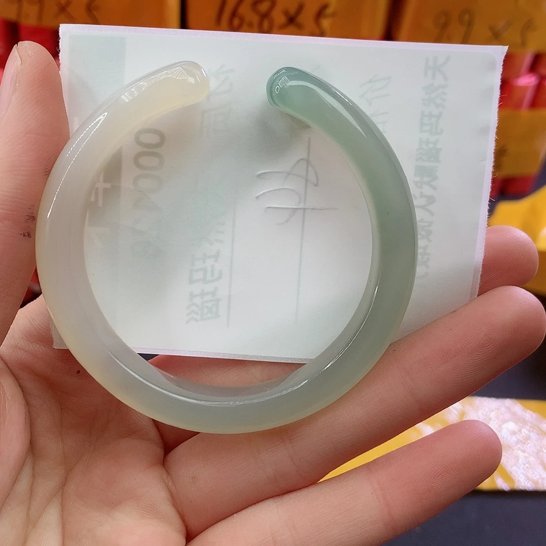 玛瑙/玉髓手镯未镶嵌128