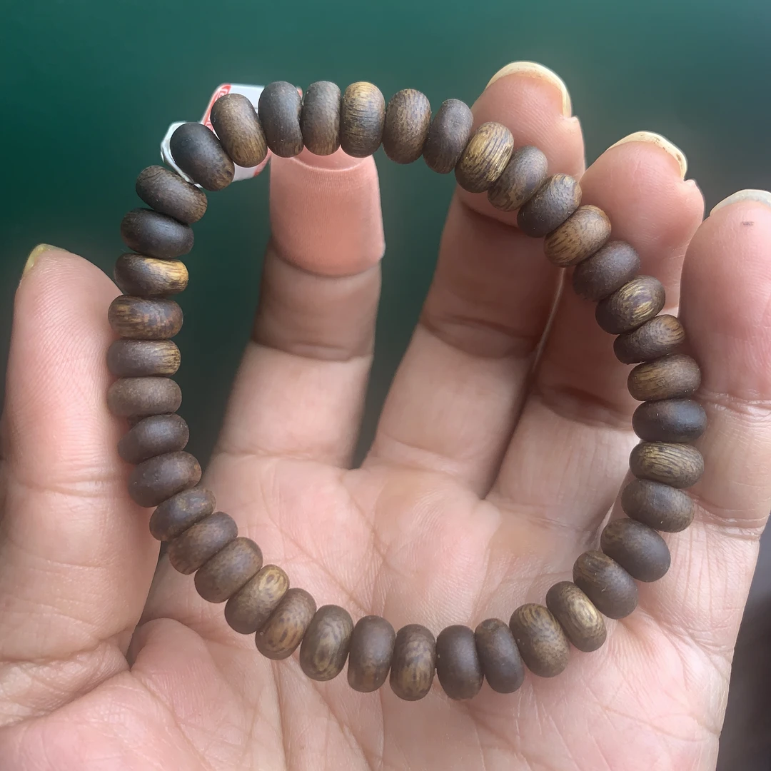沉香卡8约6克海南尖峰岭莺歌楠虫漏沉香手串算盘珠单圈