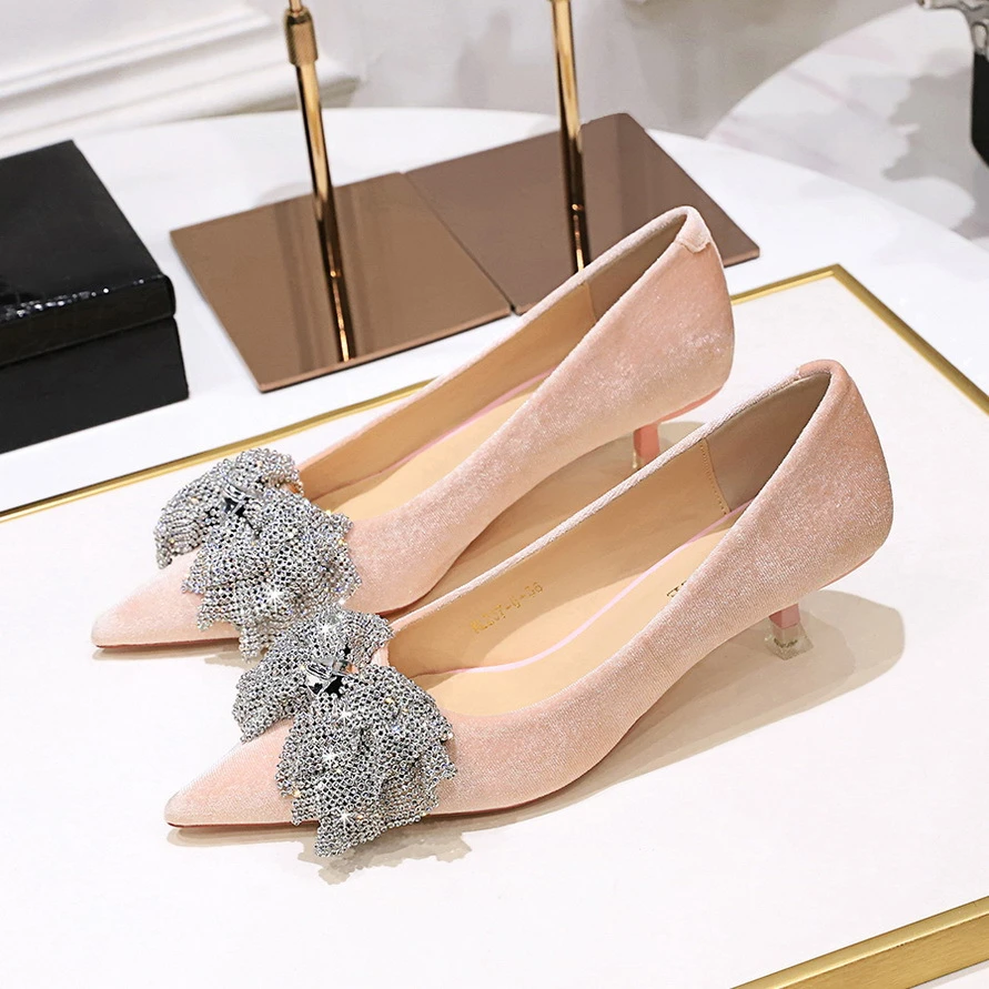 优雅气质西施绒单鞋2025年新款尖头水钻蝴蝶结细跟高跟鞋时尚女鞋