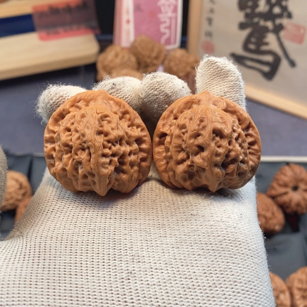 文玩核桃把件福利款39尺挂月峰佛肚