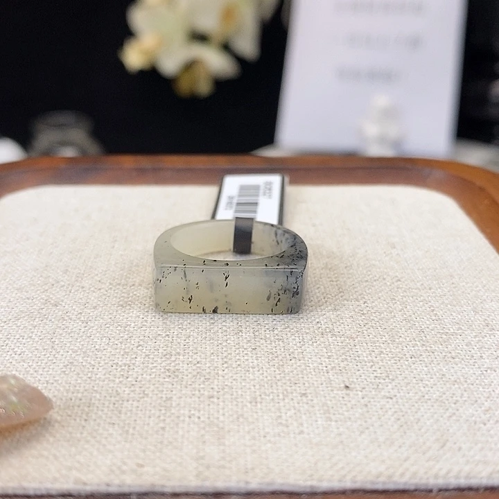 和田玉（糖玉）未镶嵌戒指Z107 马鞍 点墨 16.6