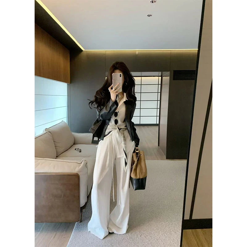 秋冬通勤风时尚洋气白色长袖衬衫小众黑色外套上衣高腰直筒裤套装