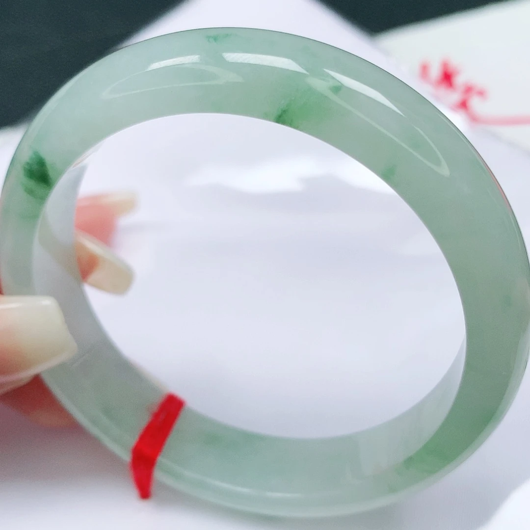 未镶嵌手镯翡翠100