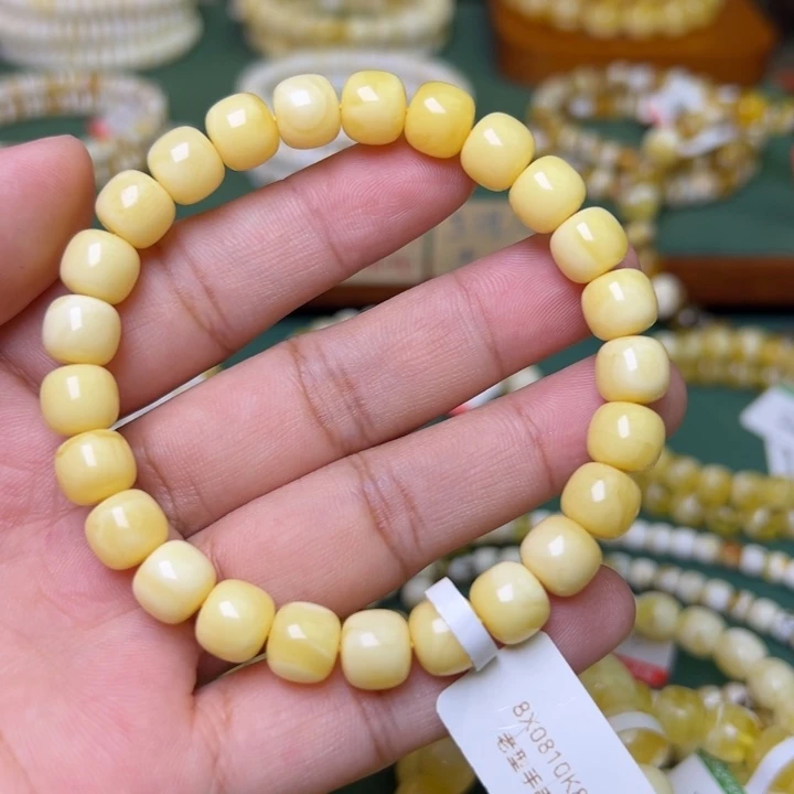 蜜蜡未镶嵌珠宝奇石