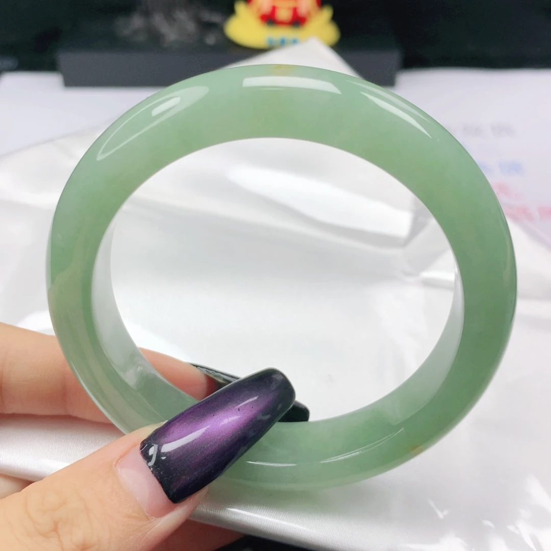 翡翠未镶嵌手镯翡翠56.5甜果绿正圈