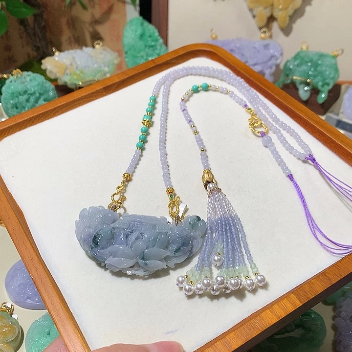 翡翠未镶嵌颈饰翡翠吊坠