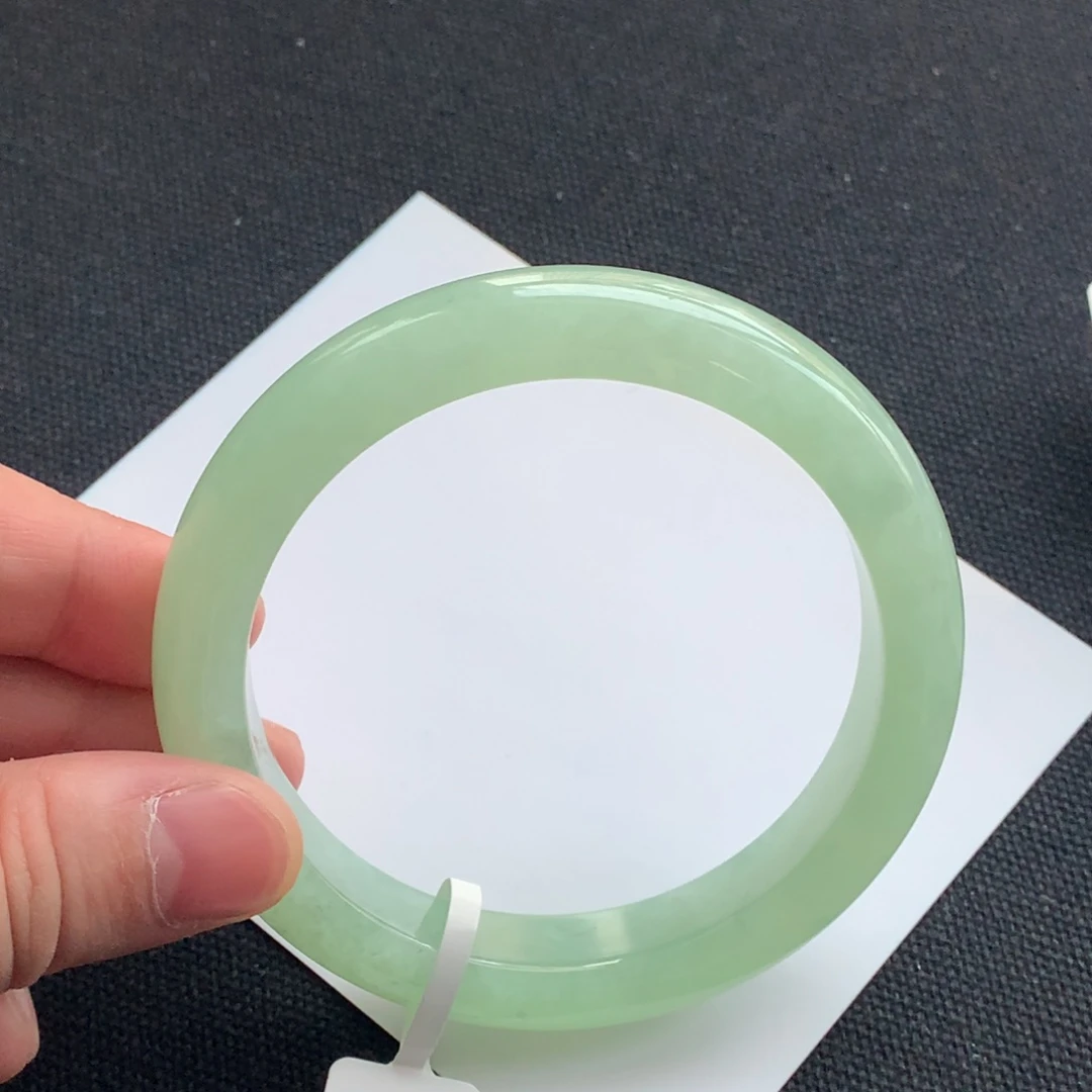 翡翠未镶嵌手镯94号57正