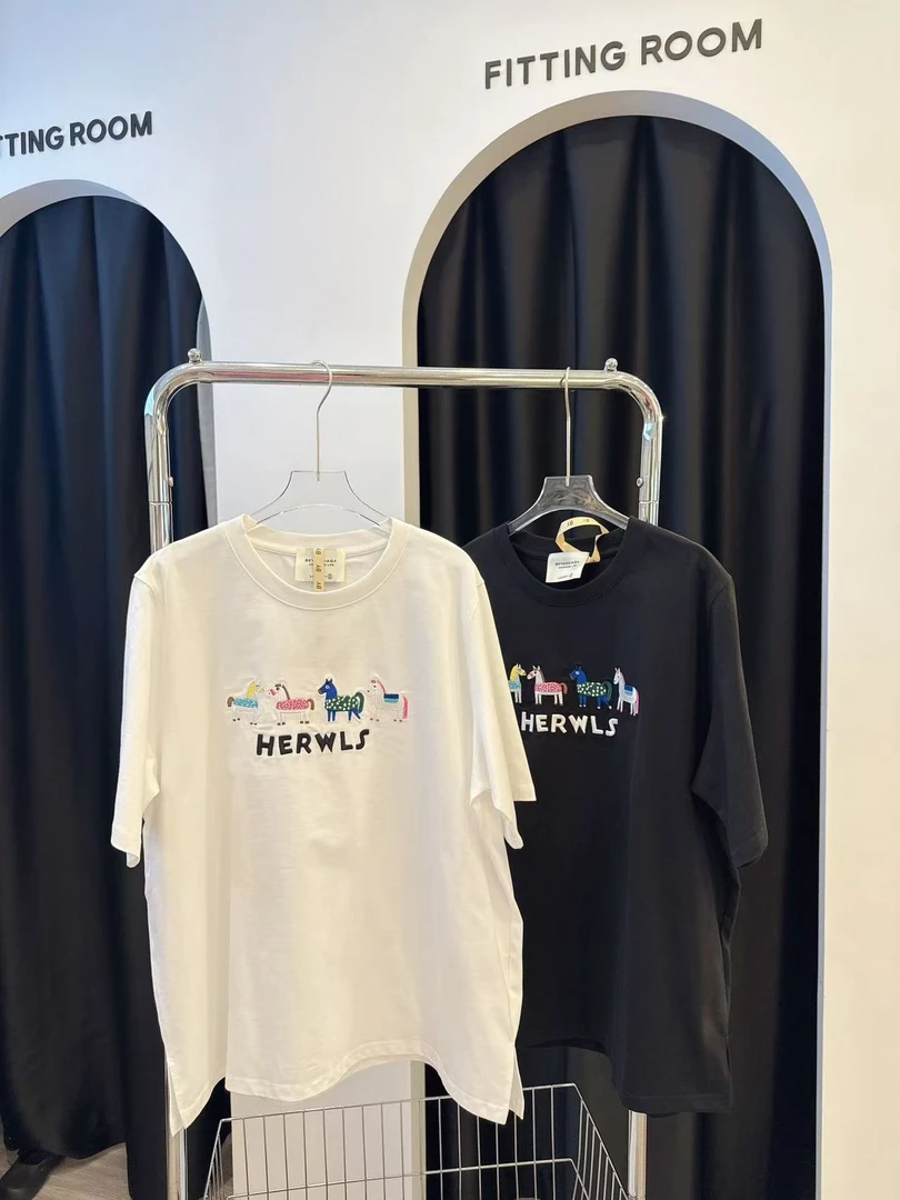 2025北尧6568春季新款彩虹刺绣小马半袖T恤