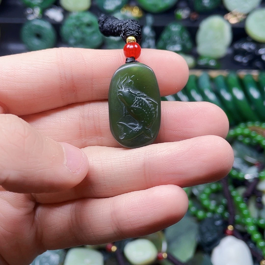 和田玉未镶嵌珠宝奇石