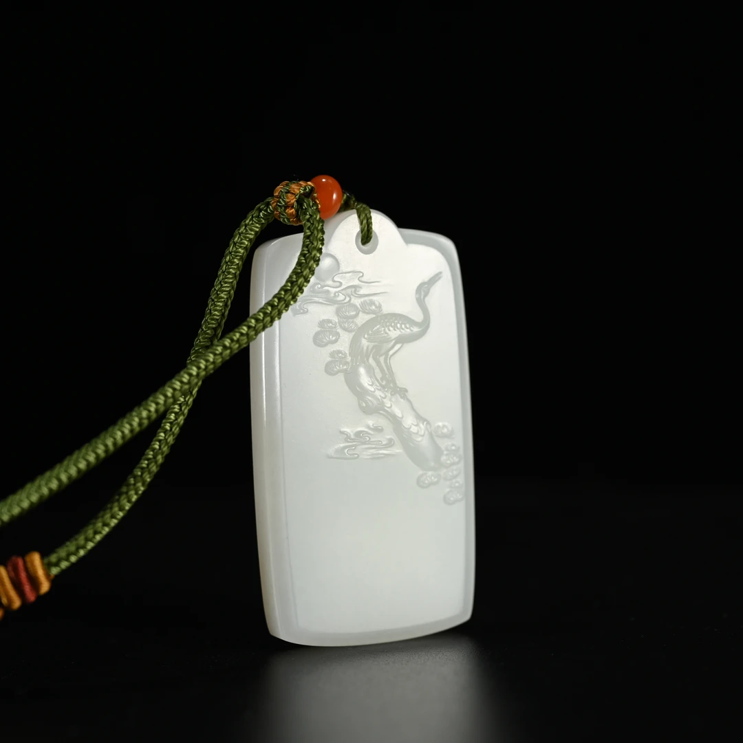 Lot8844 2510300029和田玉仙鹤牌佩挂件/杭拍