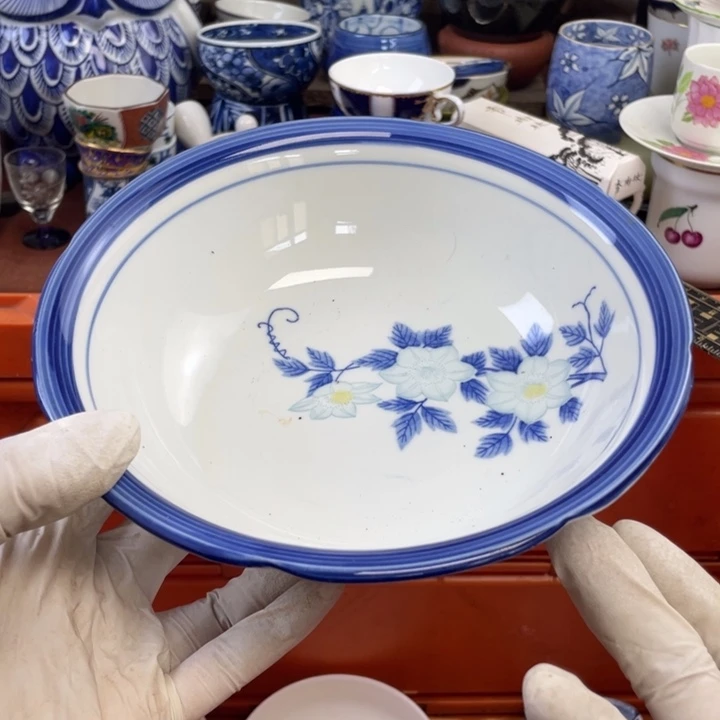 他家瓷器真美…开播了