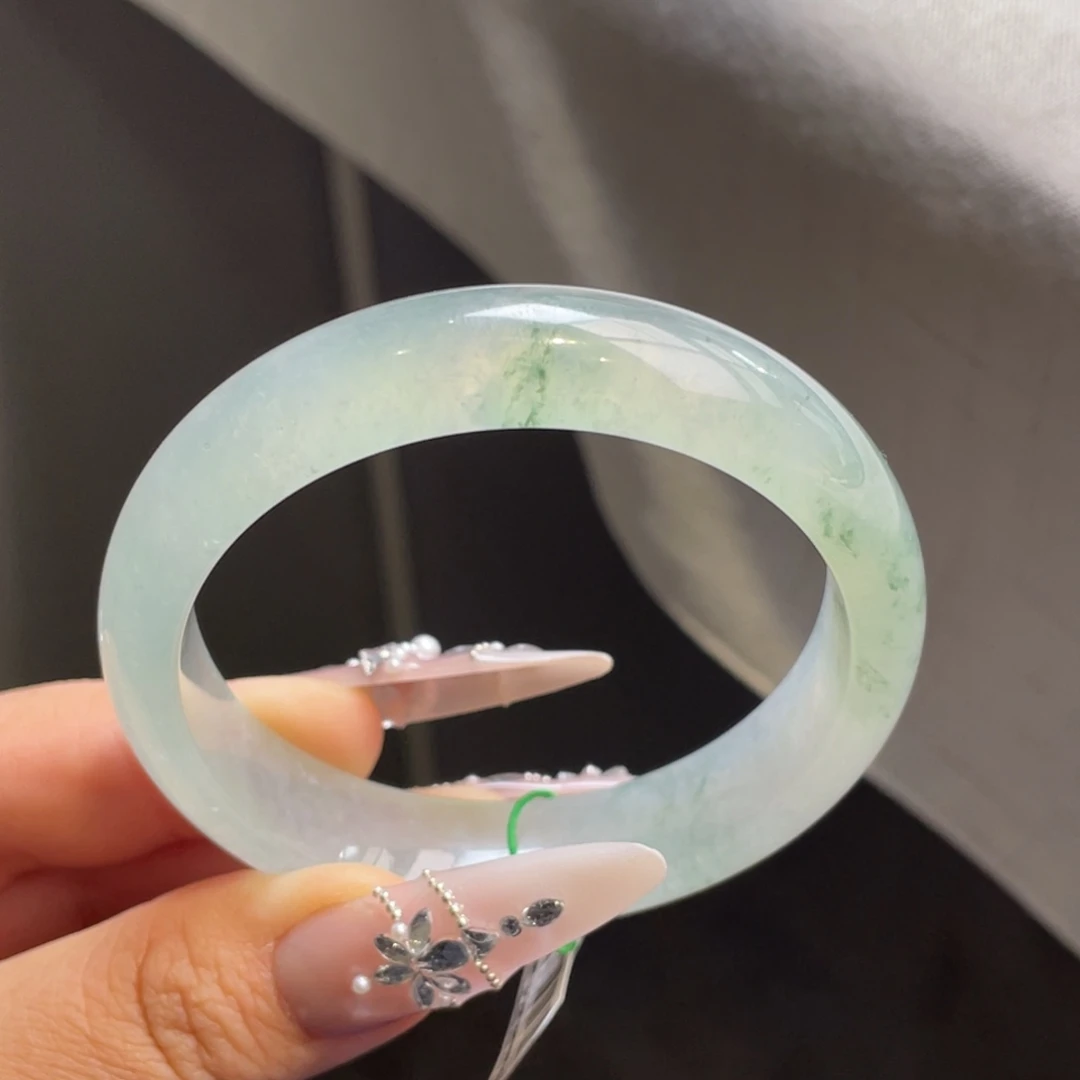 翡翠未镶嵌手镯冰飘绿花起光正圈手镯