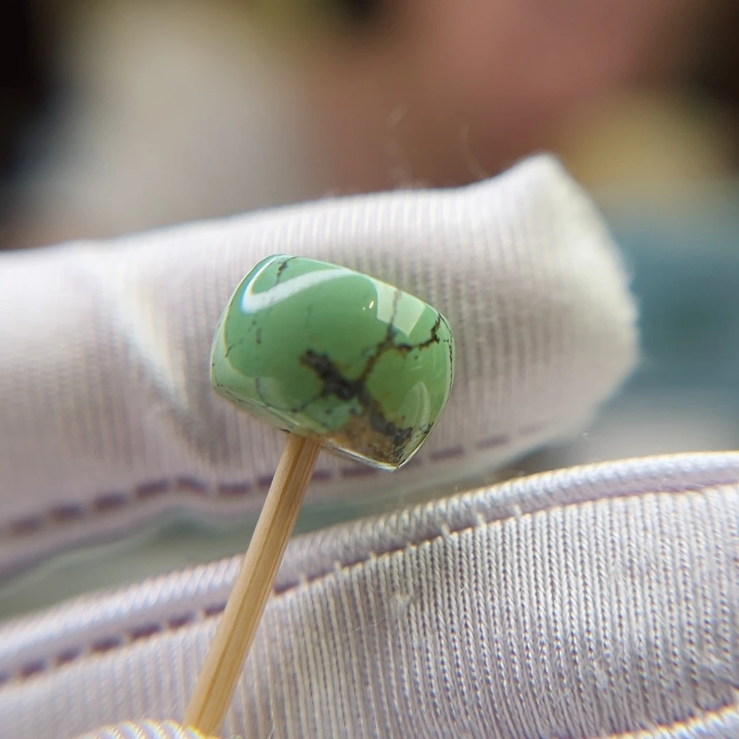 未镶嵌绿松石珠宝奇石12.9