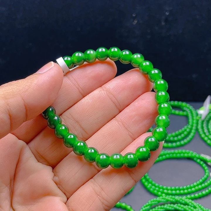 颈饰未镶嵌翡翠A货卡7