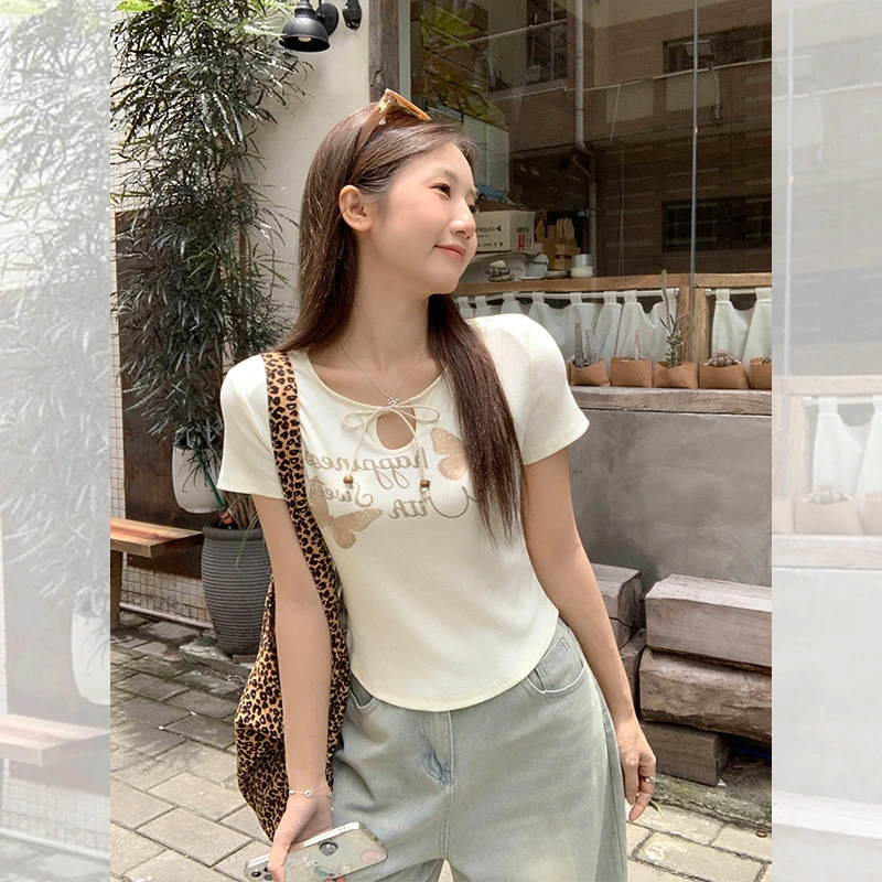 杏色字母蝴蝶结印花系带短袖T恤女2025年夏季新款设计感小众上衣