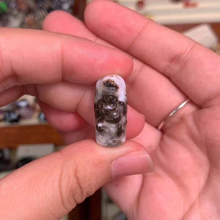 未镶嵌颈饰玛瑙/玉髓43