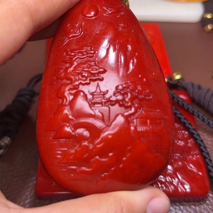 枫***华山水挂件拍一发一
